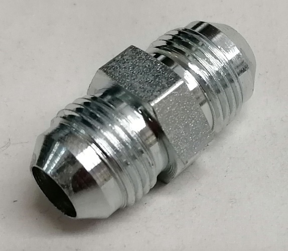 7/16" JIC male / male connector